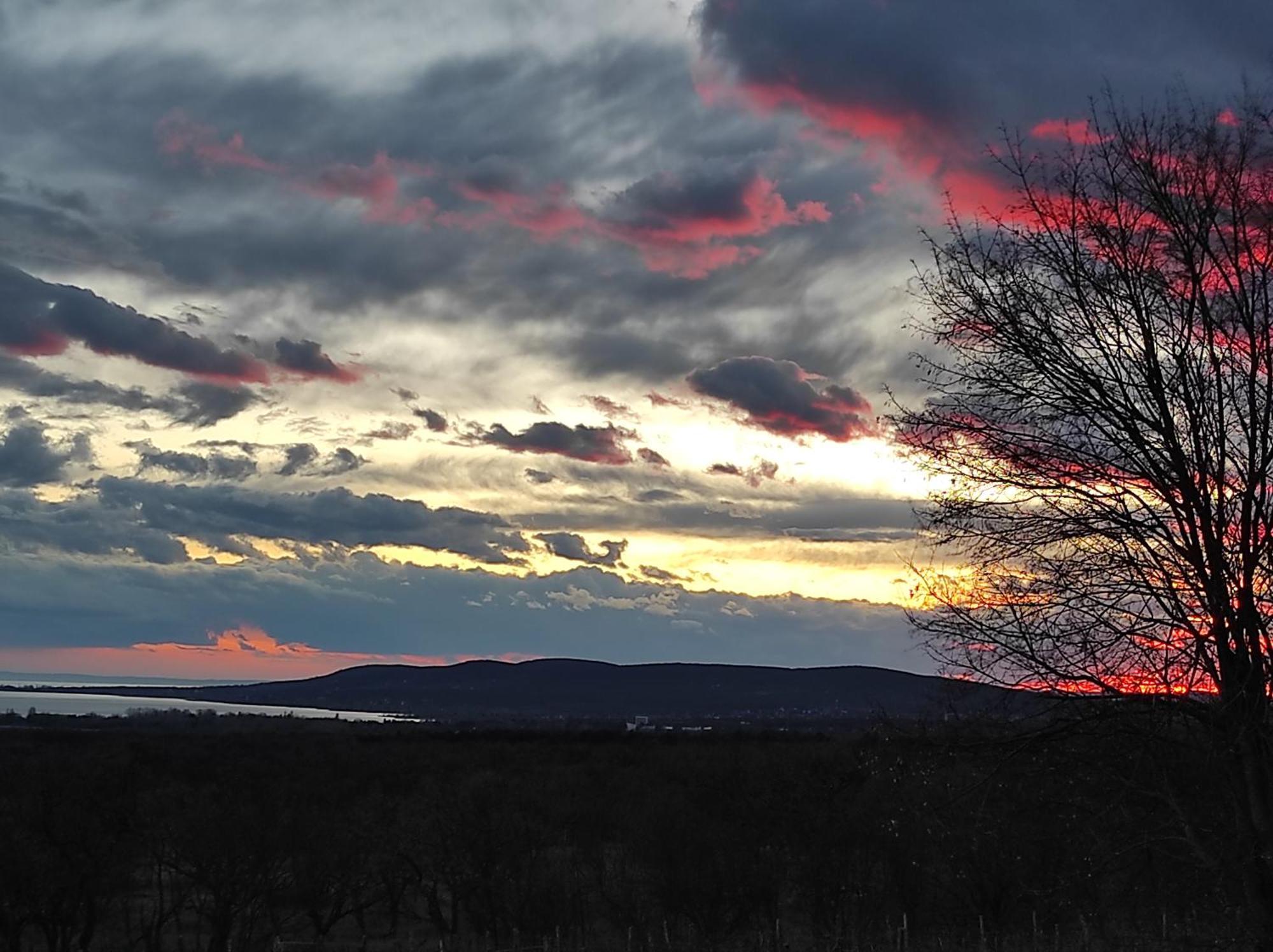 Napraszallas Vendeghaz Balatonakali Exterior foto